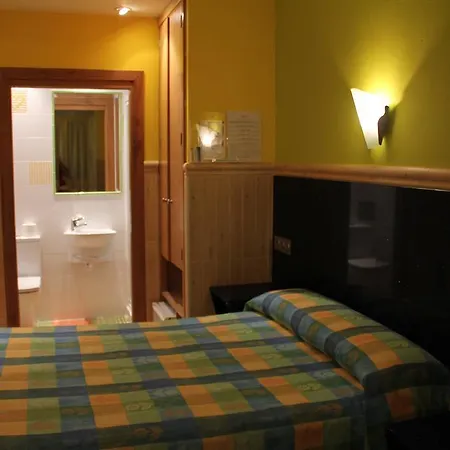 Guest house Izar Bat *